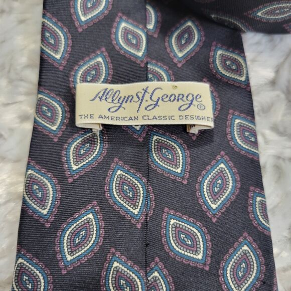 vintage allyn st. john mens tie abstract print classic designer - Picture 4 of 4